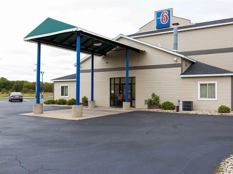 Motel 6-Baraboo, Wi - Lake Delton-Wisconsin Dells Exteriör bild