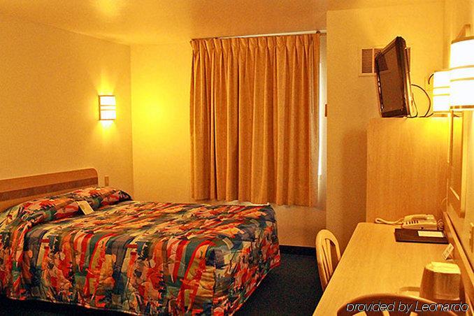 Motel 6-Baraboo, Wi - Lake Delton-Wisconsin Dells Exteriör bild